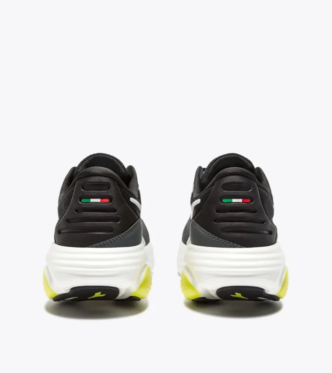 Atomo Star Made in Italy running shoe – Lightness and cushioning Atomo Star Made in Italy running shoe – Lightness and cushioning