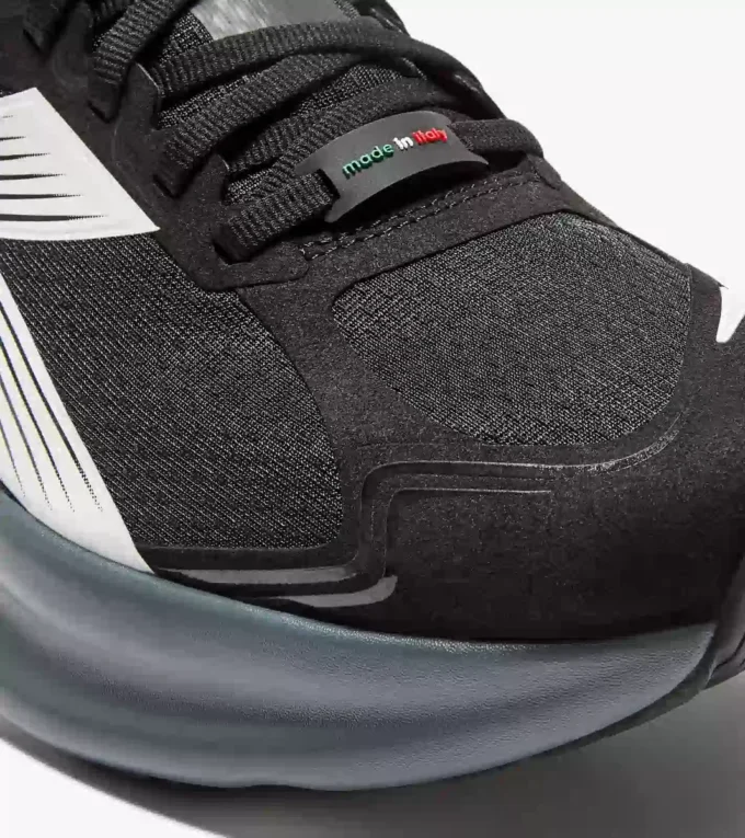 Atomo Star Made in Italy running shoe – Lightness and cushioning Atomo Star Made in Italy running shoe – Lightness and cushioning