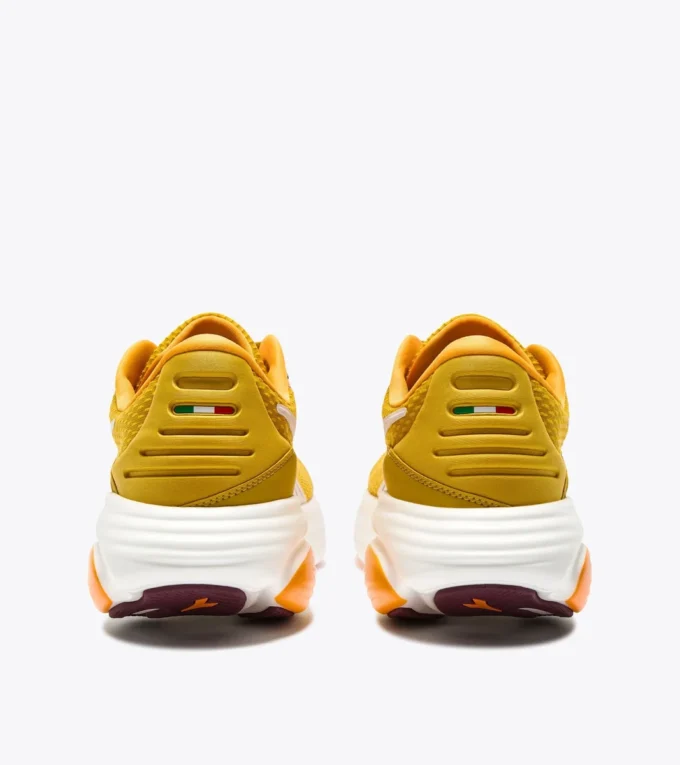 Atomo Star Made in Italy running shoe – Lightness and cushioning Atomo Star Made in Italy running shoe – Lightness and cushioning