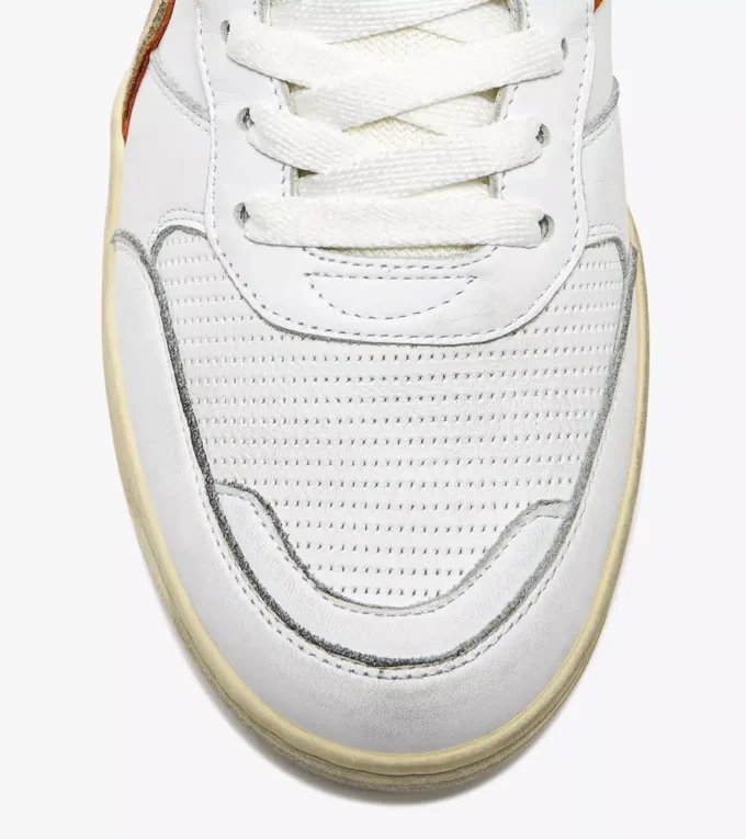 B.560 Used Heritage shoe