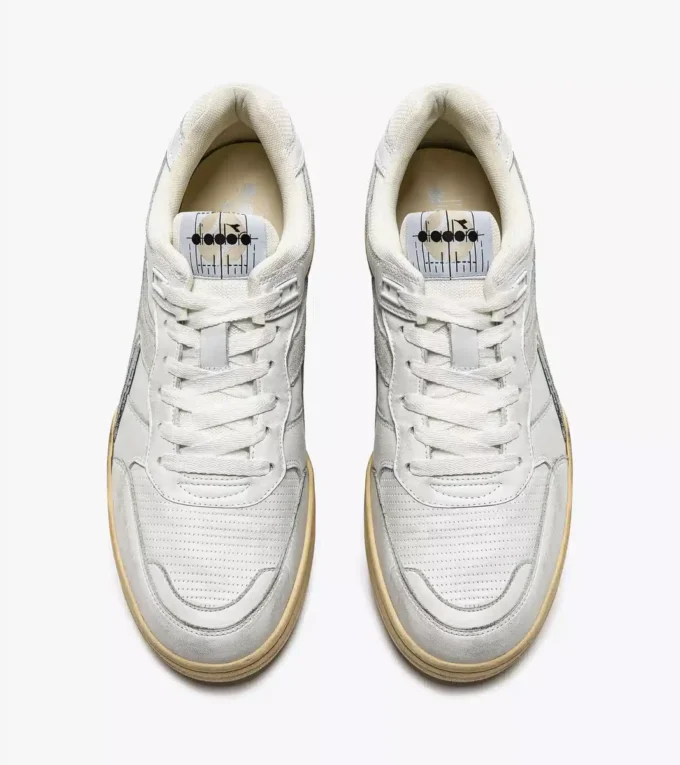 B.560 Used Heritage shoe