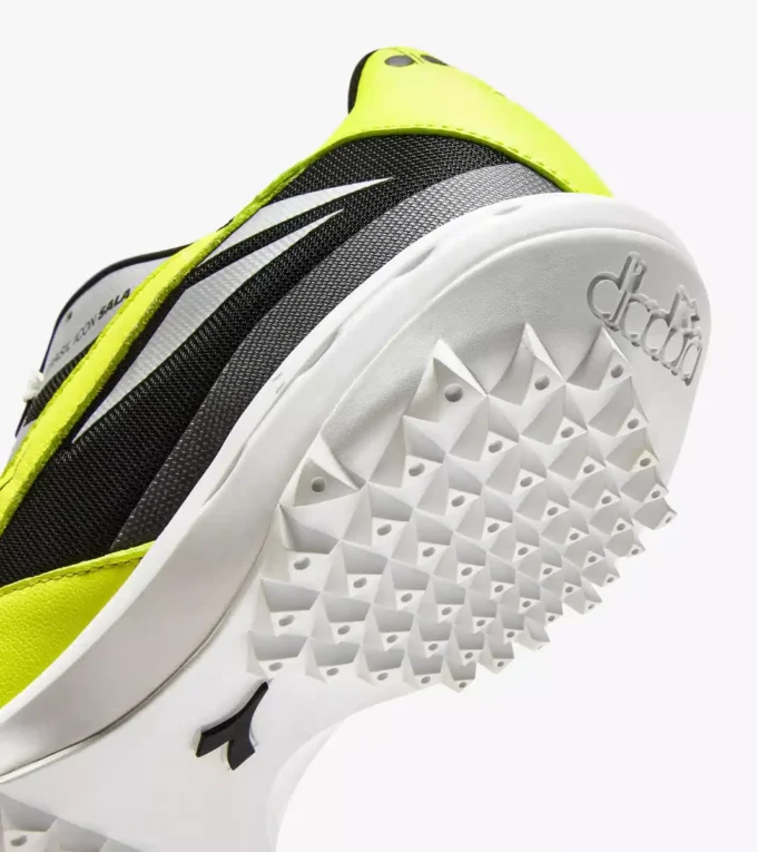 Brasil Icon Sala Tf Futsal Shoe – Specific sole for synthetic surfaces