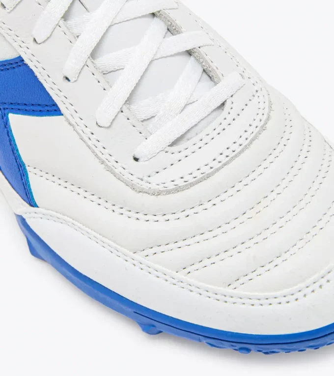 Calcetto Ii Lt Tf Futsal boot – Specific outsole for synthetic/hard ground Calcetto Ii Lt Tf Futsal boot – Specific outsole for synthetic/hard ground