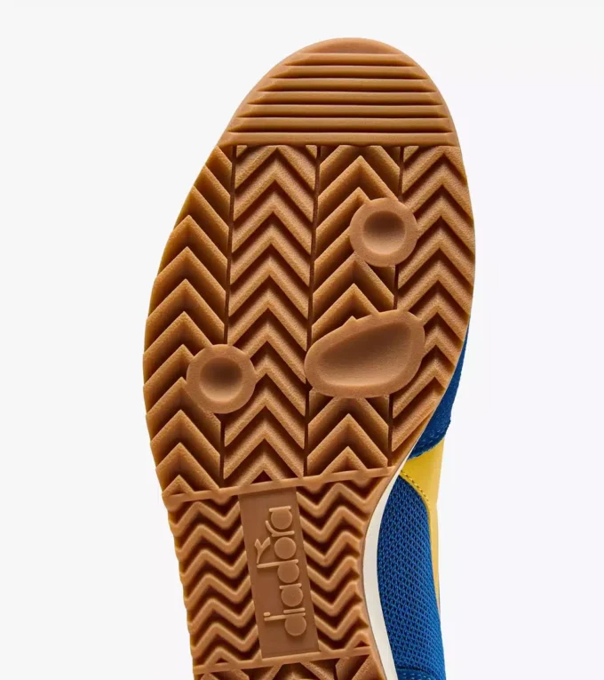 Cross Low-profile suede sneaker