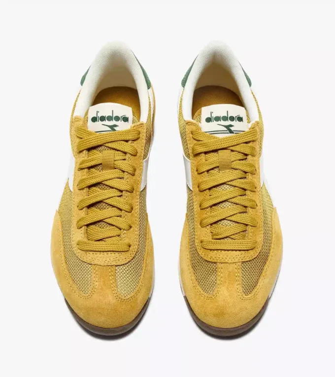 Cross Low-profile suede sneaker