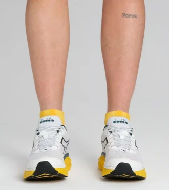 Equipe Nucleo Running shoes