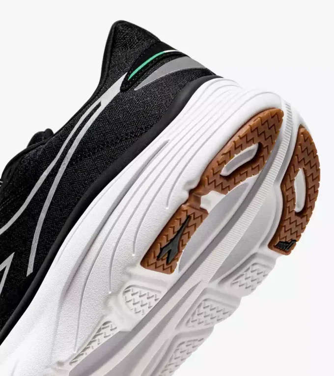 Equipe Nucleo Running shoes