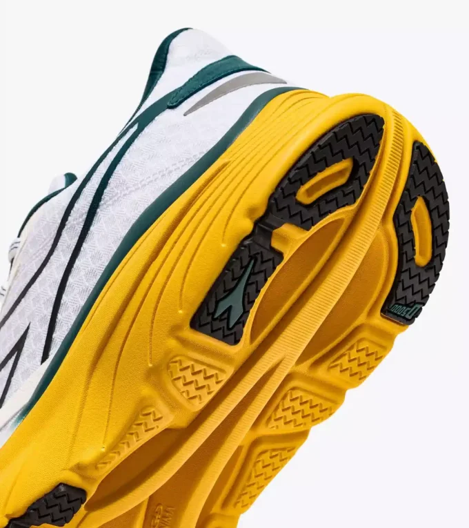 Equipe Nucleo Running shoes
