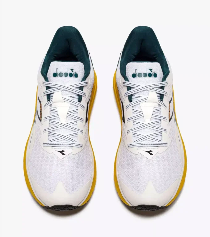 Equipe Nucleo Running shoes