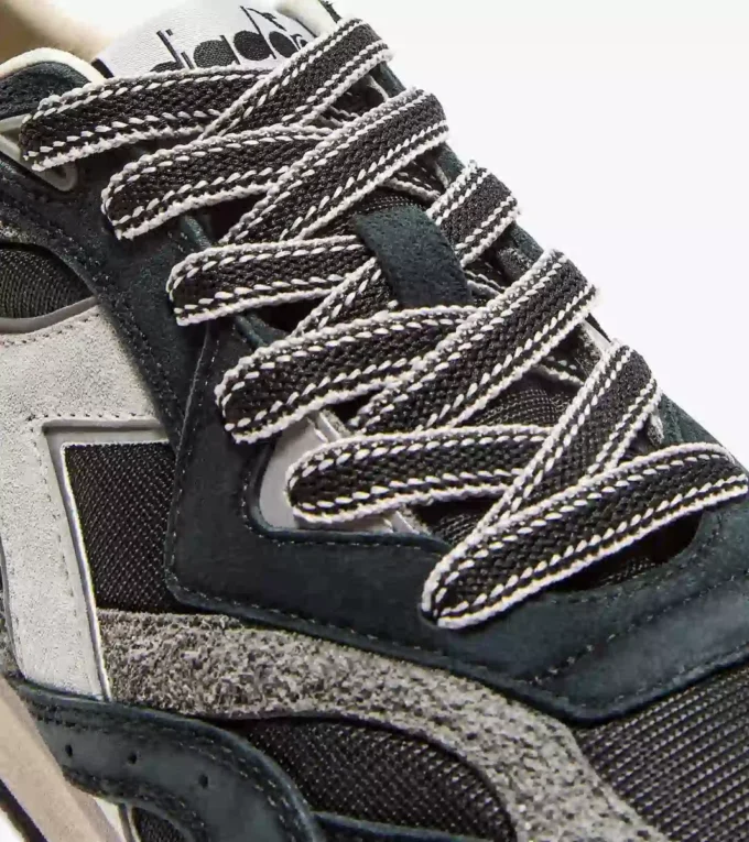 Equipe Revenge Used Low-profile Heritage sneaker