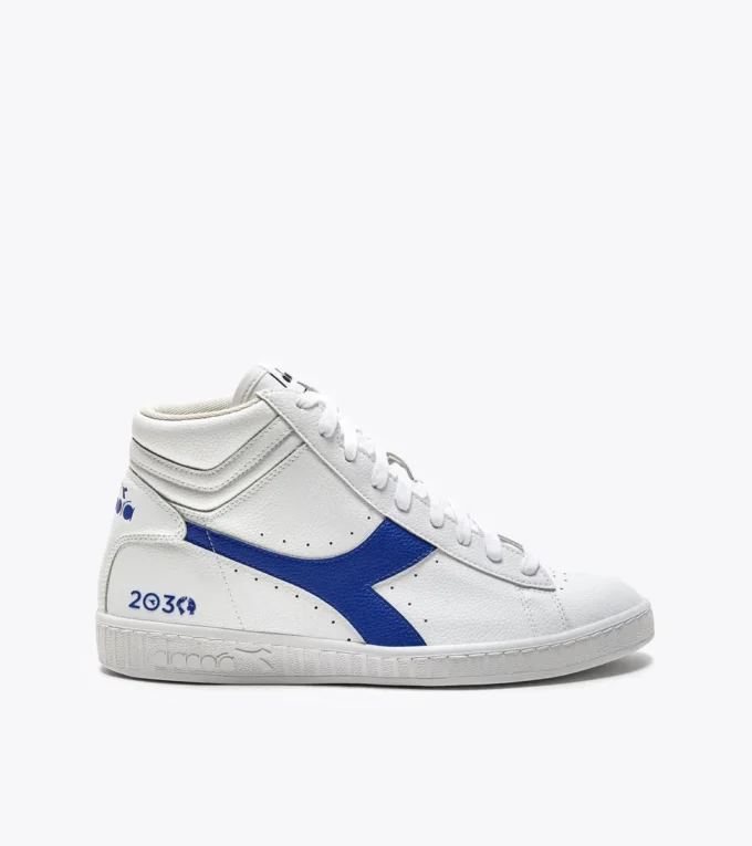 Game L High 2030 Sporty sneakers – Gender neutral Game L High 2030 Sporty sneakers – Gender neutral