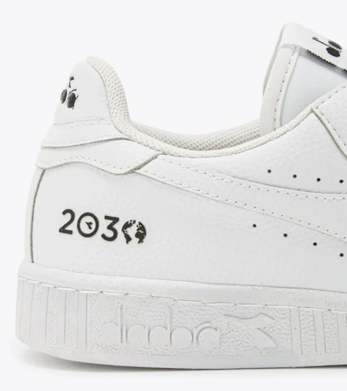 Game L Low 2030 Sporty sneakers – Unisex Game L Low 2030 Sporty sneakers – Unisex