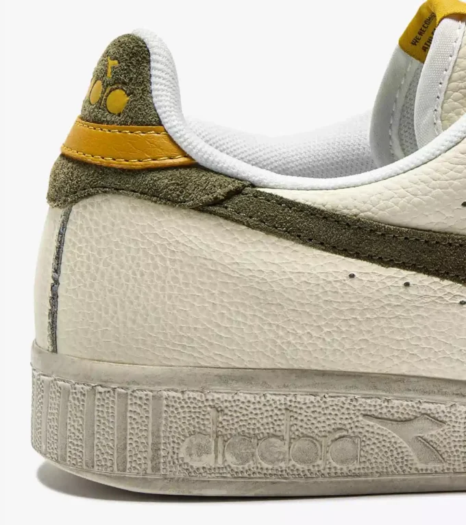Game L Low Waxed Suede Pop Sporty sneakers Game L Low Waxed Suede Pop Sporty sneakers