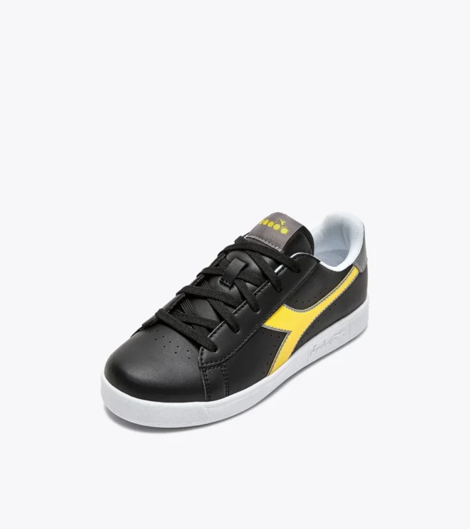 Game P Gs Sports shoes – Youth 8-16 years