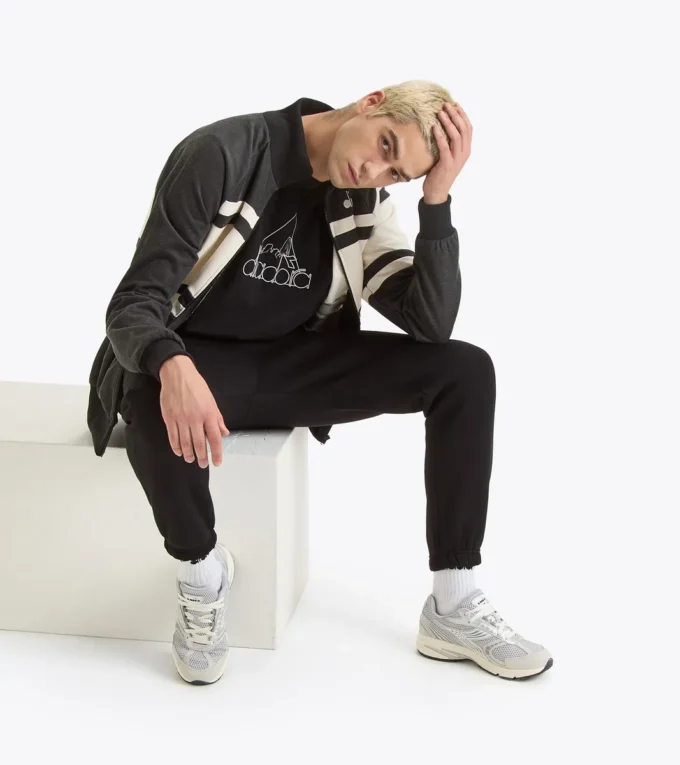 Jacket 80S Sports jacket with a regular fit – Gender Neutral Jacket 80S Sports jacket with a regular fit – Gender Neutral