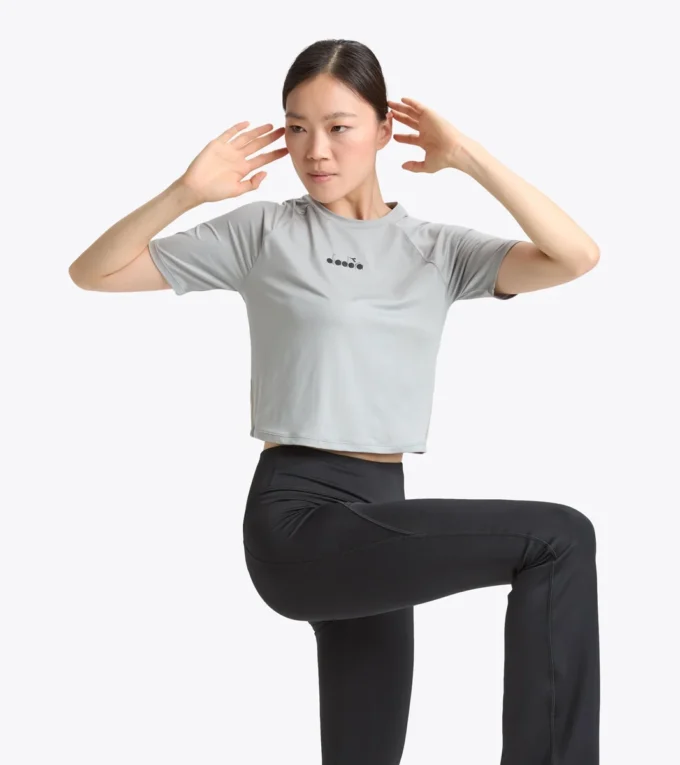 L. Crop Top Be One Ft Training top L. Crop Top Be One Ft Training top