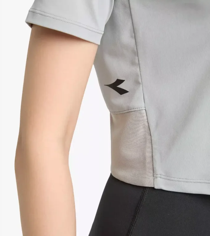 L. Crop Top Be One Ft Training top L. Crop Top Be One Ft Training top