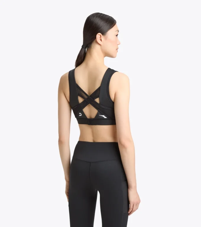 L. Medium High Bra Buddyfit Moderate support training bra L. Medium High Bra Buddyfit Moderate support training bra