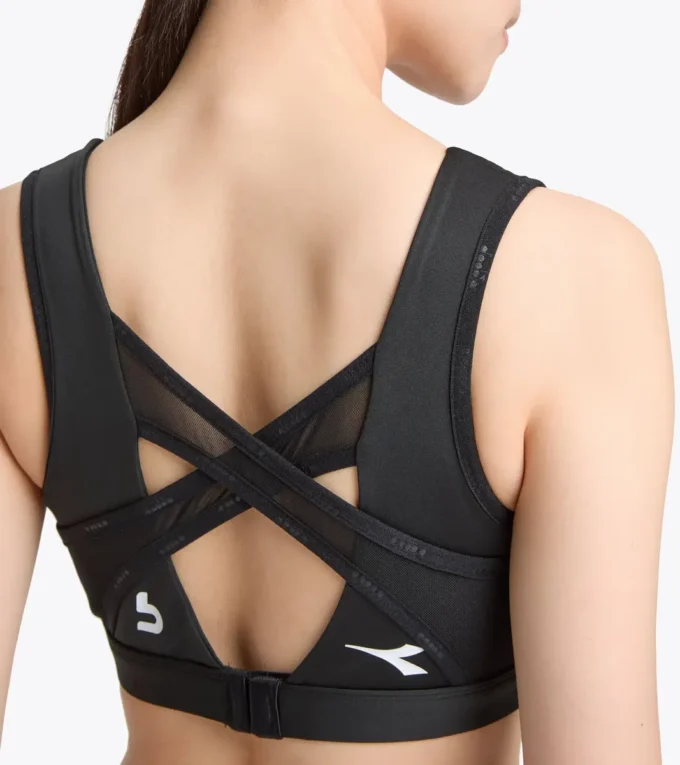 L. Medium High Bra Buddyfit Moderate support training bra L. Medium High Bra Buddyfit Moderate support training bra