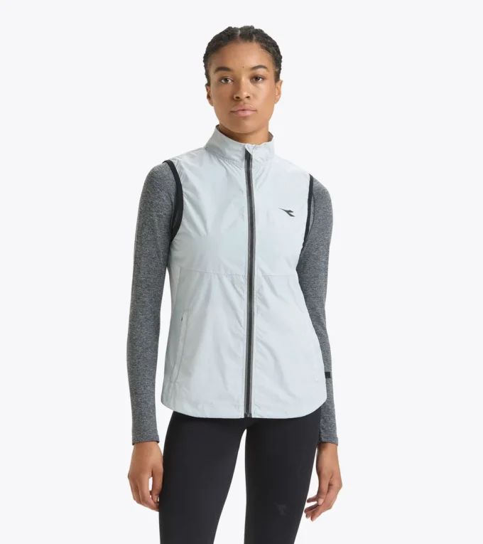 L. Packable Vest Waterproof vest – Donna L. Packable Vest Waterproof vest – Donna