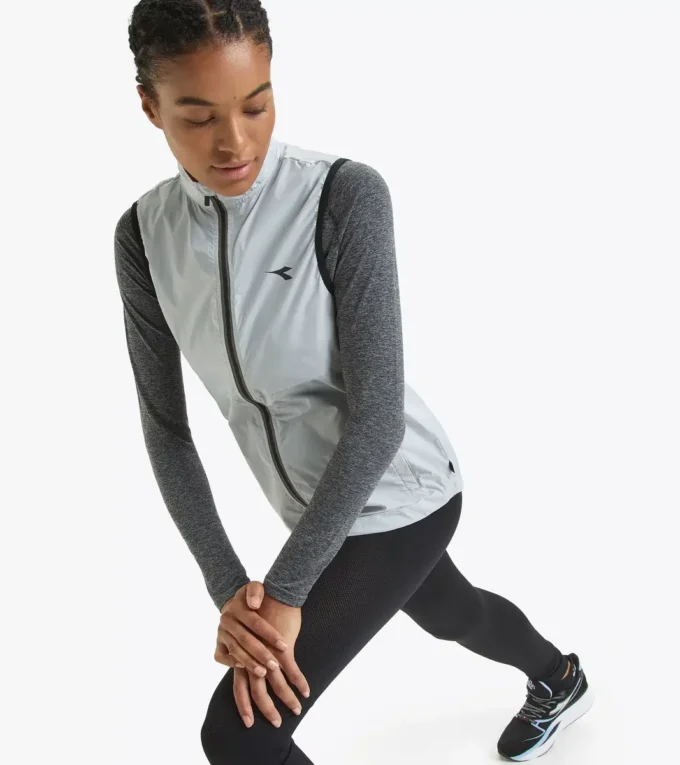 L. Packable Vest Waterproof vest – Donna L. Packable Vest Waterproof vest – Donna