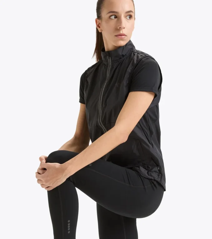 L. Packable Vest Waterproof vest – Donna L. Packable Vest Waterproof vest – Donna