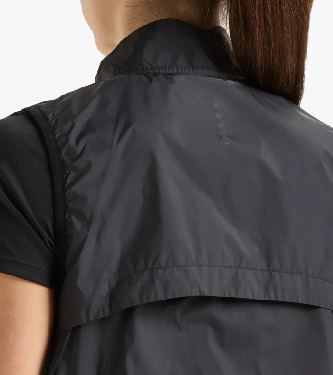 L. Packable Vest Waterproof vest – Donna L. Packable Vest Waterproof vest – Donna