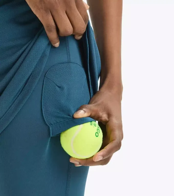 L. Power Skirt Tennis skirt with integrated 3/4-length leggings L. Power Skirt Tennis skirt with integrated 3/4-length leggings