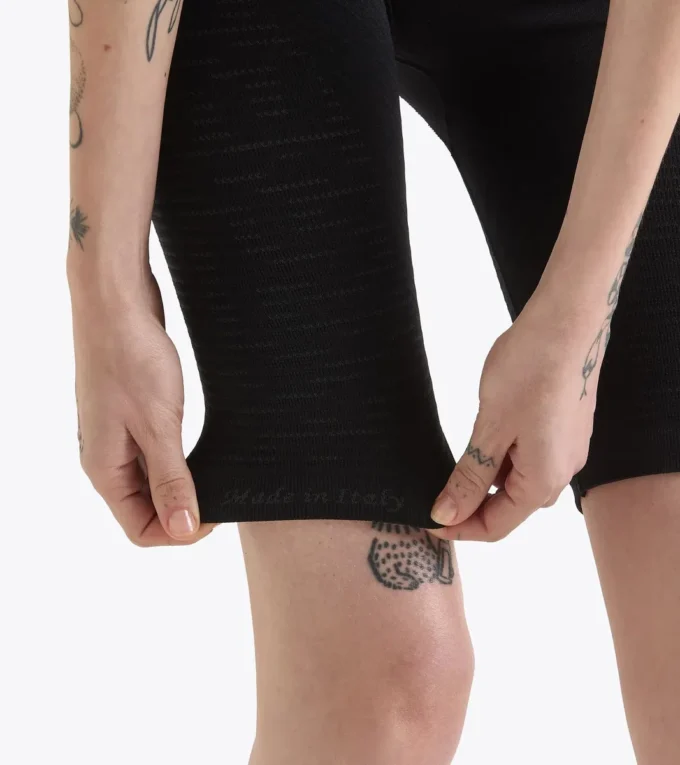 L. Stratouno Half-Tight Technical shorts for temperature control – Running