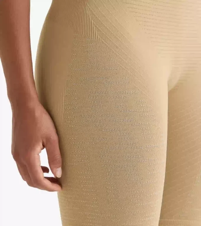 L. Stratouno Half-Tight Technical shorts for temperature control – Running