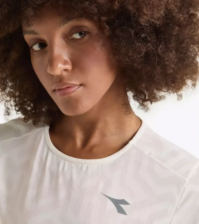 L. Super Light Ss T-Shirt Running t-shirt – Coolcore light fabric L. Super Light Ss T-Shirt Running t-shirt – Coolcore light fabric