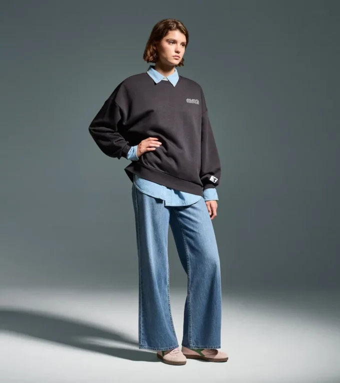 L. Sweatshirt Athl. Logo Sweatshirt L. Sweatshirt Athl. Logo Sweatshirt