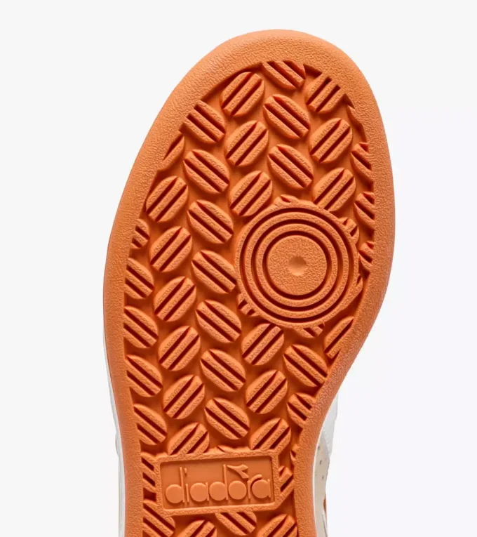 Magic Basket Demi Suede Wn Sporty sneakers Magic Basket Demi Suede Wn Sporty sneakers