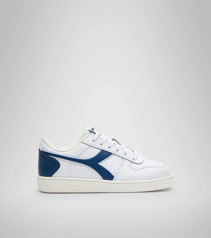 Magic Basket Low Gs Junior sports shoes – Boys Magic Basket Low Gs Junior sports shoes – Boys