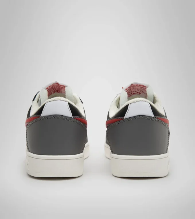Magic Basket Low Gs Junior sports shoes – Boys Magic Basket Low Gs Junior sports shoes – Boys