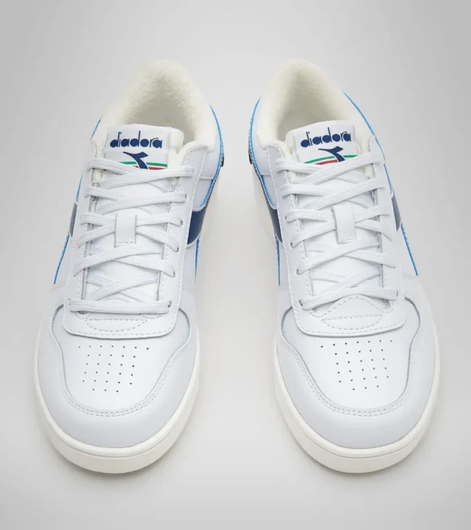 Magic Basket Low Gs Junior sports shoes – Boys Magic Basket Low Gs Junior sports shoes – Boys