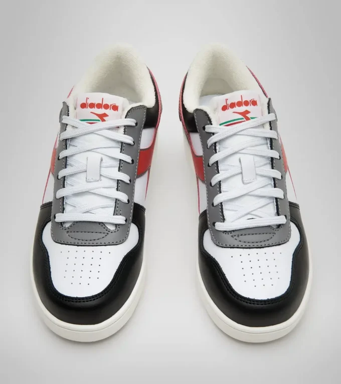 Magic Basket Low Gs Junior sports shoes – Boys Magic Basket Low Gs Junior sports shoes – Boys