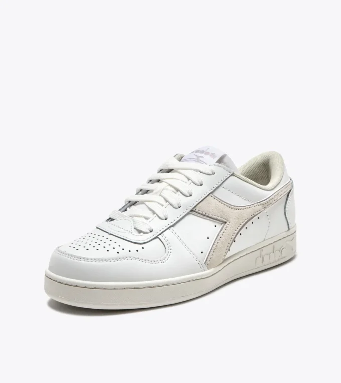 Magic Basket Low Leather Wn Sporty sneakers Magic Basket Low Leather Wn Sporty sneakers