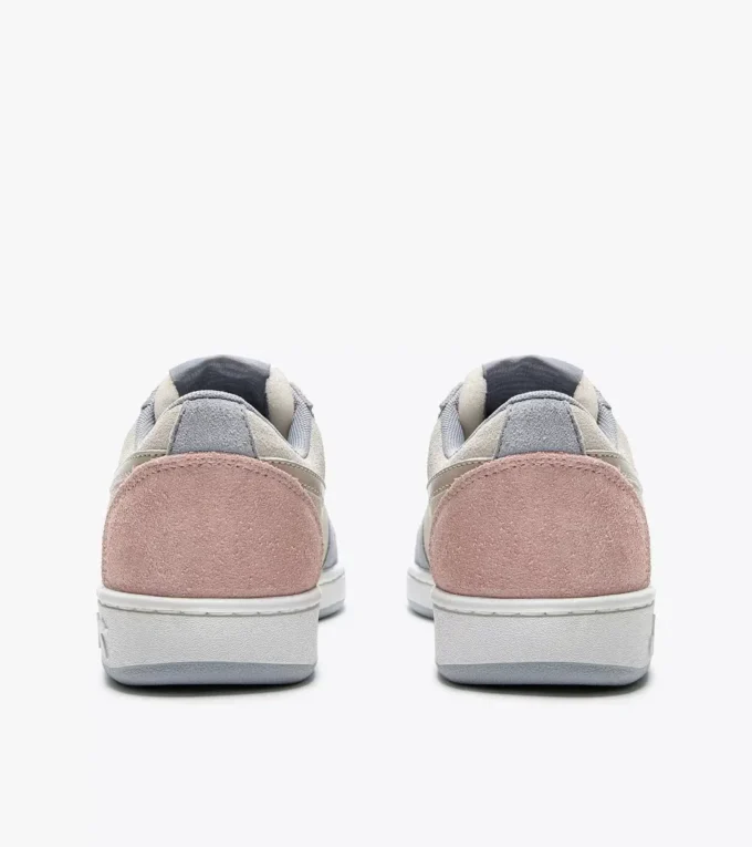 Magic Basket Low Suede Wn Sporty sneakers Magic Basket Low Suede Wn Sporty sneakers