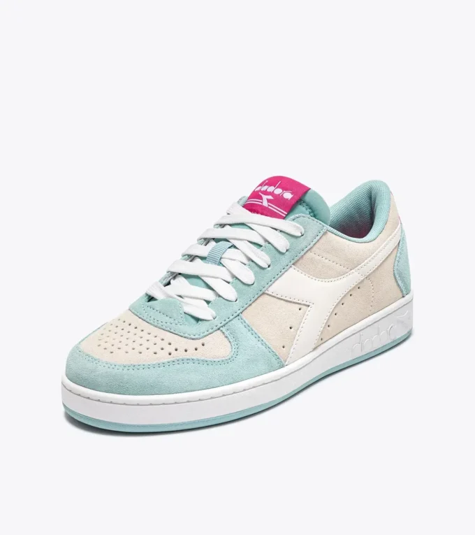 Magic Basket Low Suede Wn Sporty sneakers Magic Basket Low Suede Wn Sporty sneakers