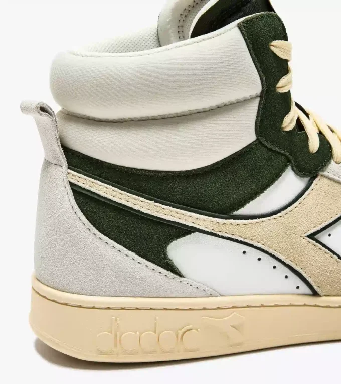 Magic Basket Mid Suede Sporty sneakers – Gender neutral Magic Basket Mid Suede Sporty sneakers – Gender neutral