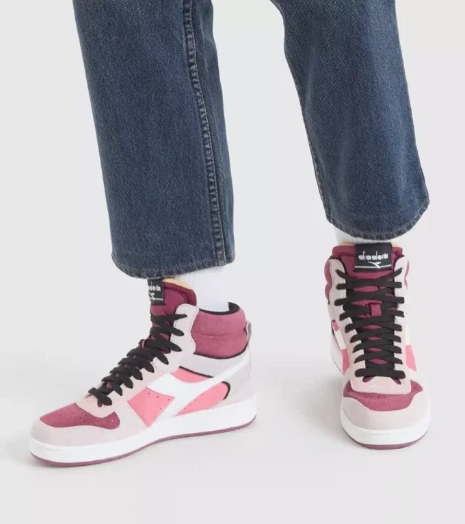 Magic Basket Mid Suede Wn Sporty sneakers Magic Basket Mid Suede Wn Sporty sneakers