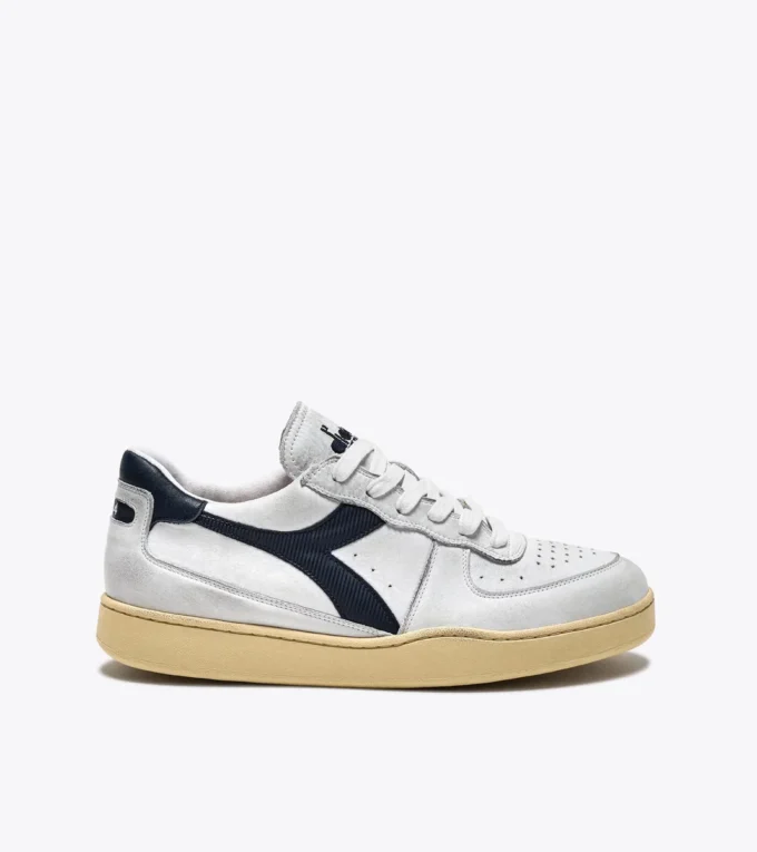 Mi Basket Low Used Heritage shoe – Gender Neutral Mi Basket Low Used Heritage shoe – Gender Neutral