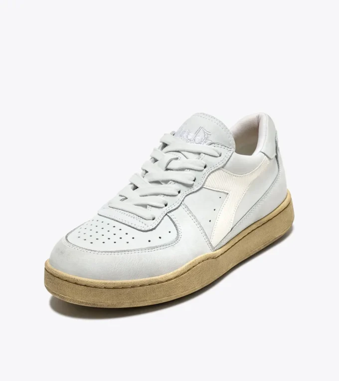 Mi Basket Low Used Heritage shoe – Gender Neutral Mi Basket Low Used Heritage shoe – Gender Neutral
