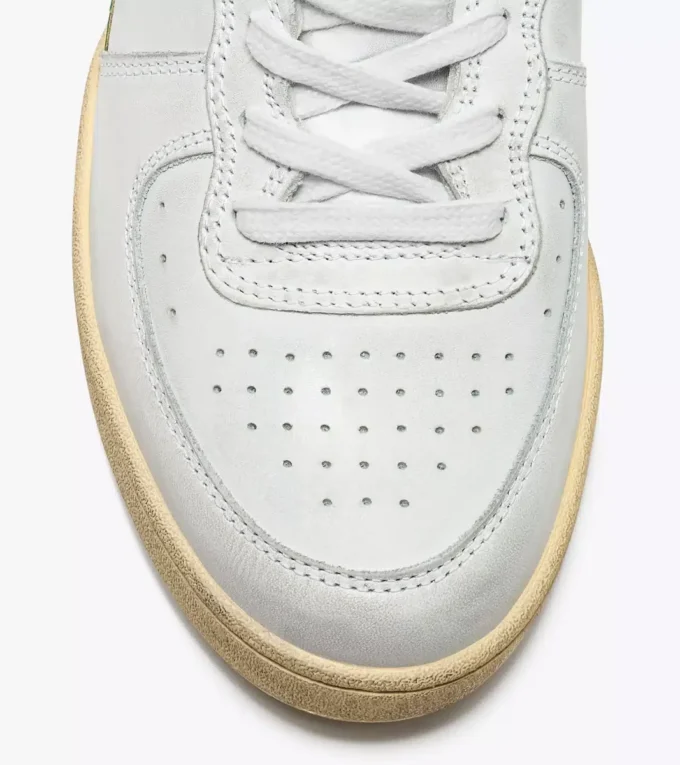 Mi Basket Low Used Heritage shoe – Gender Neutral Mi Basket Low Used Heritage shoe – Gender Neutral