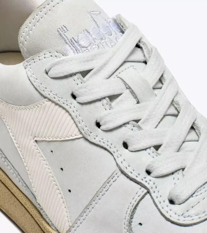 Mi Basket Low Used Heritage shoe – Gender Neutral Mi Basket Low Used Heritage shoe – Gender Neutral