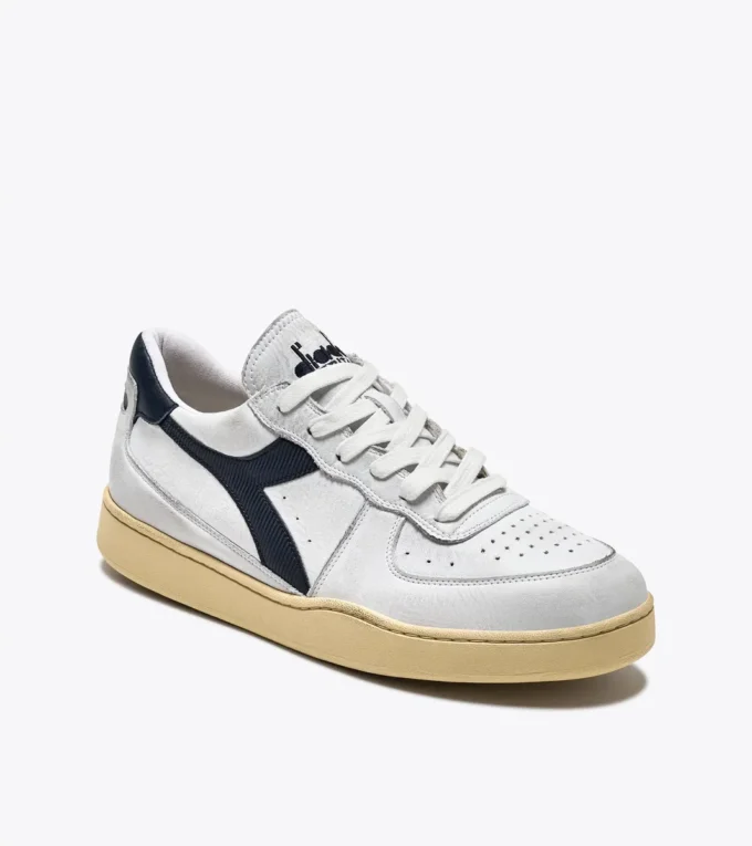 Mi Basket Low Used Heritage shoe – Gender Neutral Mi Basket Low Used Heritage shoe – Gender Neutral