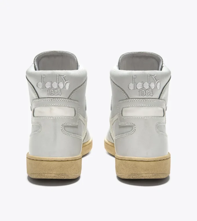 Mi Basket Used Heritage shoe – Gender Neutral Mi Basket Used Heritage shoe – Gender Neutral
