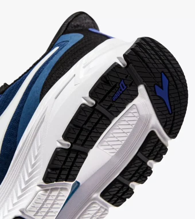 Mythos Blushield 9 Vortice Running shoe – Cushioning and protection Mythos Blushield 9 Vortice Running shoe – Cushioning and protection