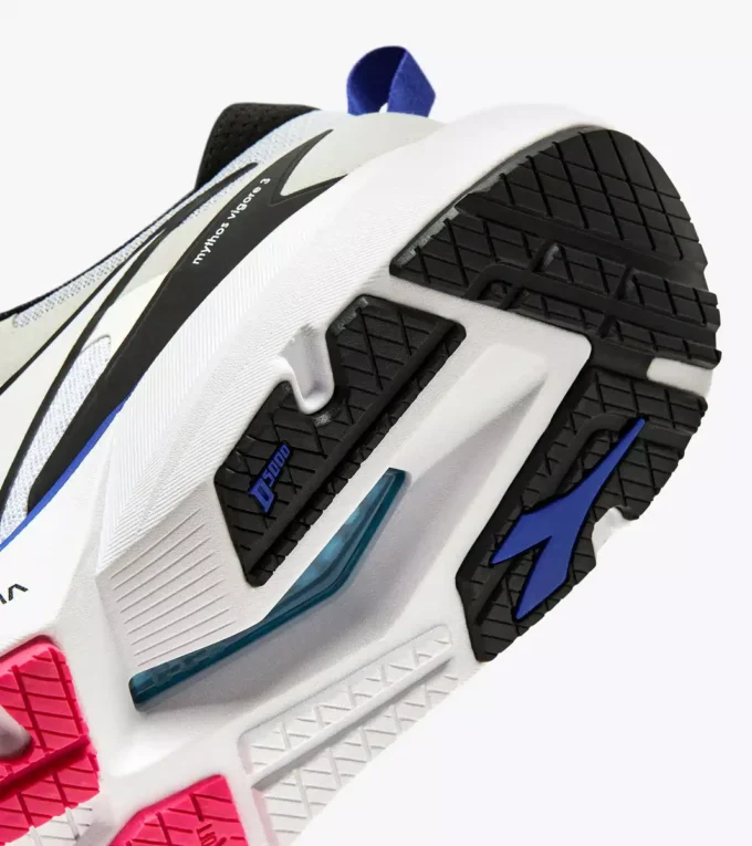 Mythos Blushield Vigore 3 Running shoe – Stability and protection